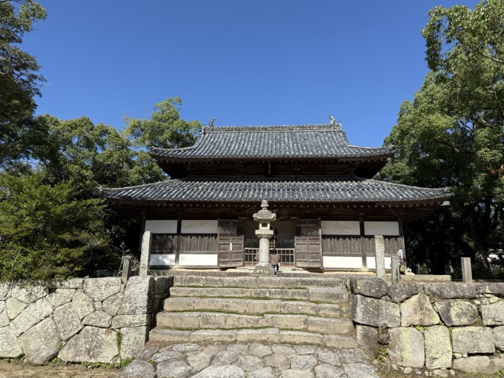 La salle de conférence du temple Kanzeon-ji
